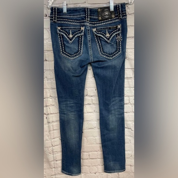 Miss Me jeans- sizes 25-28, & 30 - Picture 4 of 14